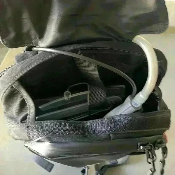 MXXY Hydration Pack - New With Tags - Picture 14 of 16